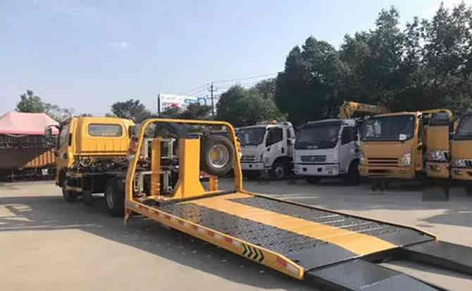 江城汽车中途维修案例
