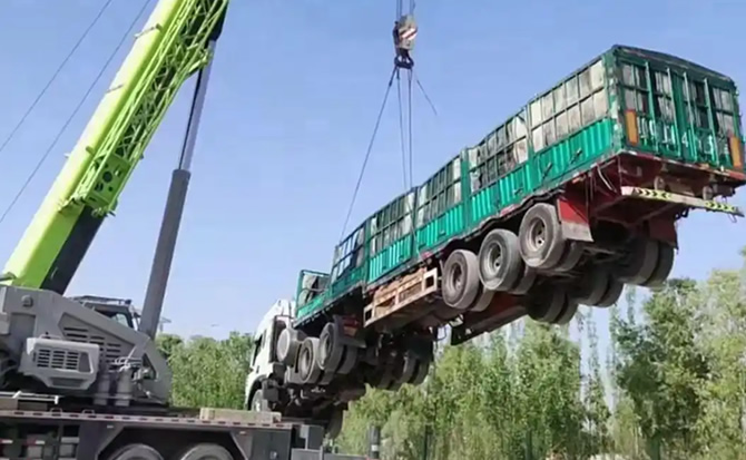 江城道路脱困救援案例